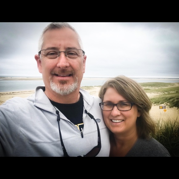 Meet your Posher, Beth - Picture 1 of 1